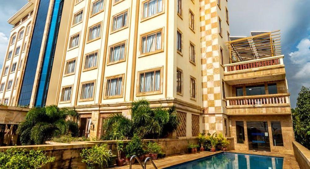 Blue River Hotel Phnom Penh Exterior photo