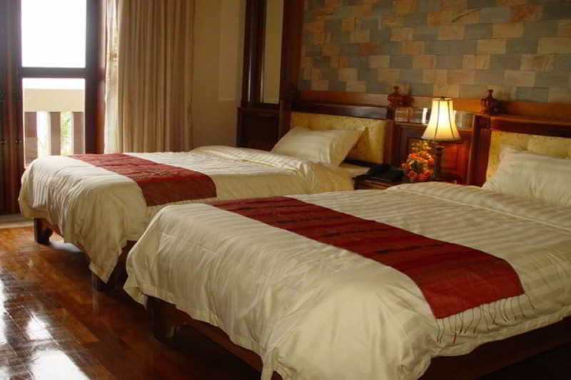 Blue River Hotel Phnom Penh Exterior photo